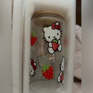 Red glass hello kitty cup, it’s brand new and actually big from the rest.